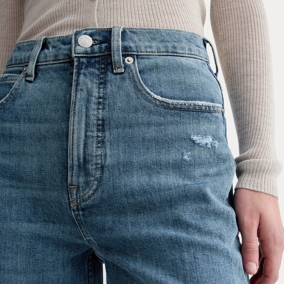 Everlane “the way high jean” in Distressed Wash Raw Hem Straight Leg - Picture 4 of 7